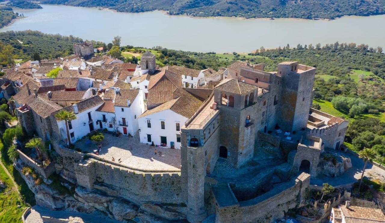 Casas Rurales Tugasa Castillo De Castellar Castellar de la Frontera Exterior photo